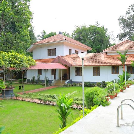 Ayuryogashram Heritage Thrissur Екстериор снимка